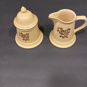 Pfaltzgraff USA Village Ivory/Yellow/Brown Creamer and Sugar Dish